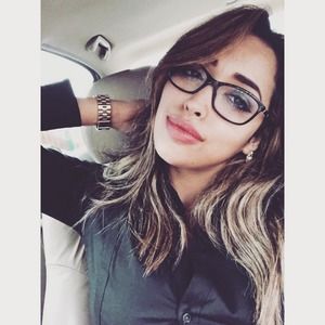 Meet your Posher, Cindy